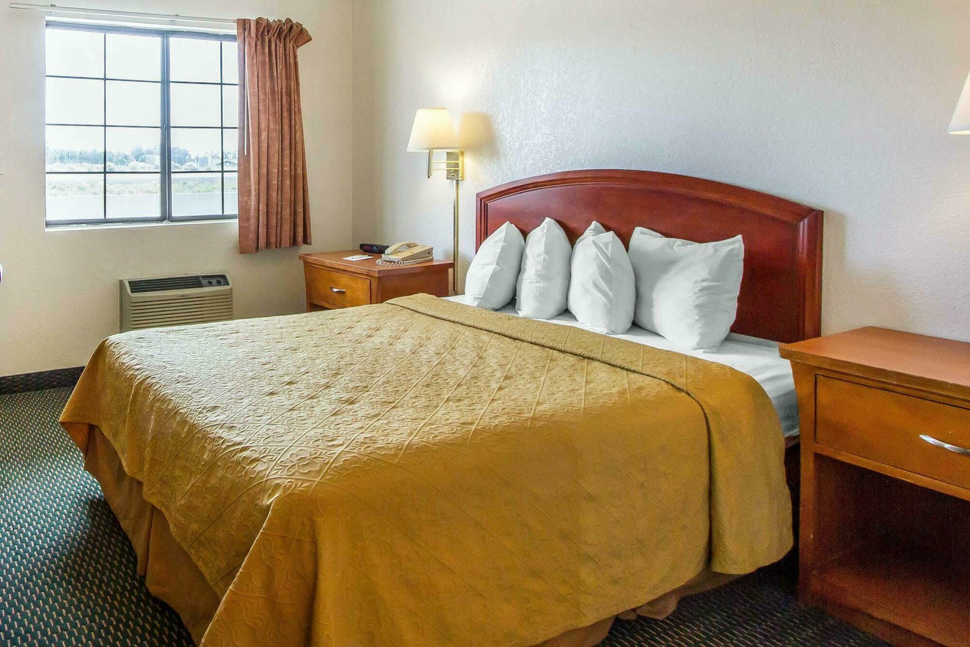 Quality Inn Flagstaff East I-40 Dış mekan fotoğraf